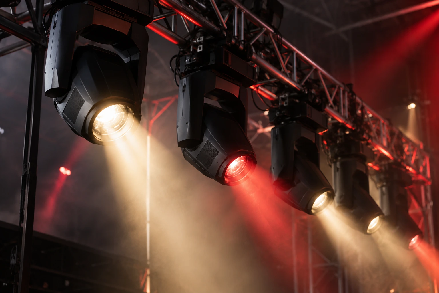 Visualisierung von Moving Lights und Lichttraversen